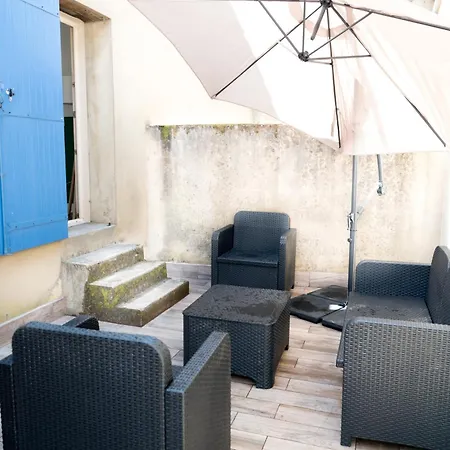 Ferienhaus Maison De Lea, Climatisee, 50 M Marche Local De Bergerac, Terrasse *